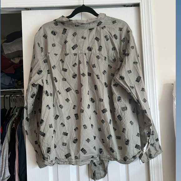 Tie-Front Button Down - Picture 2 of 4